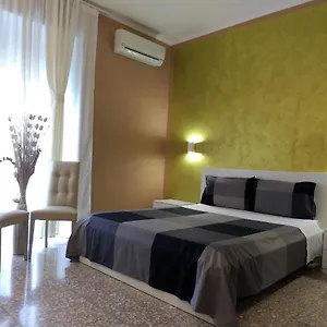  Apartamento Holidays House Marconi Italia
